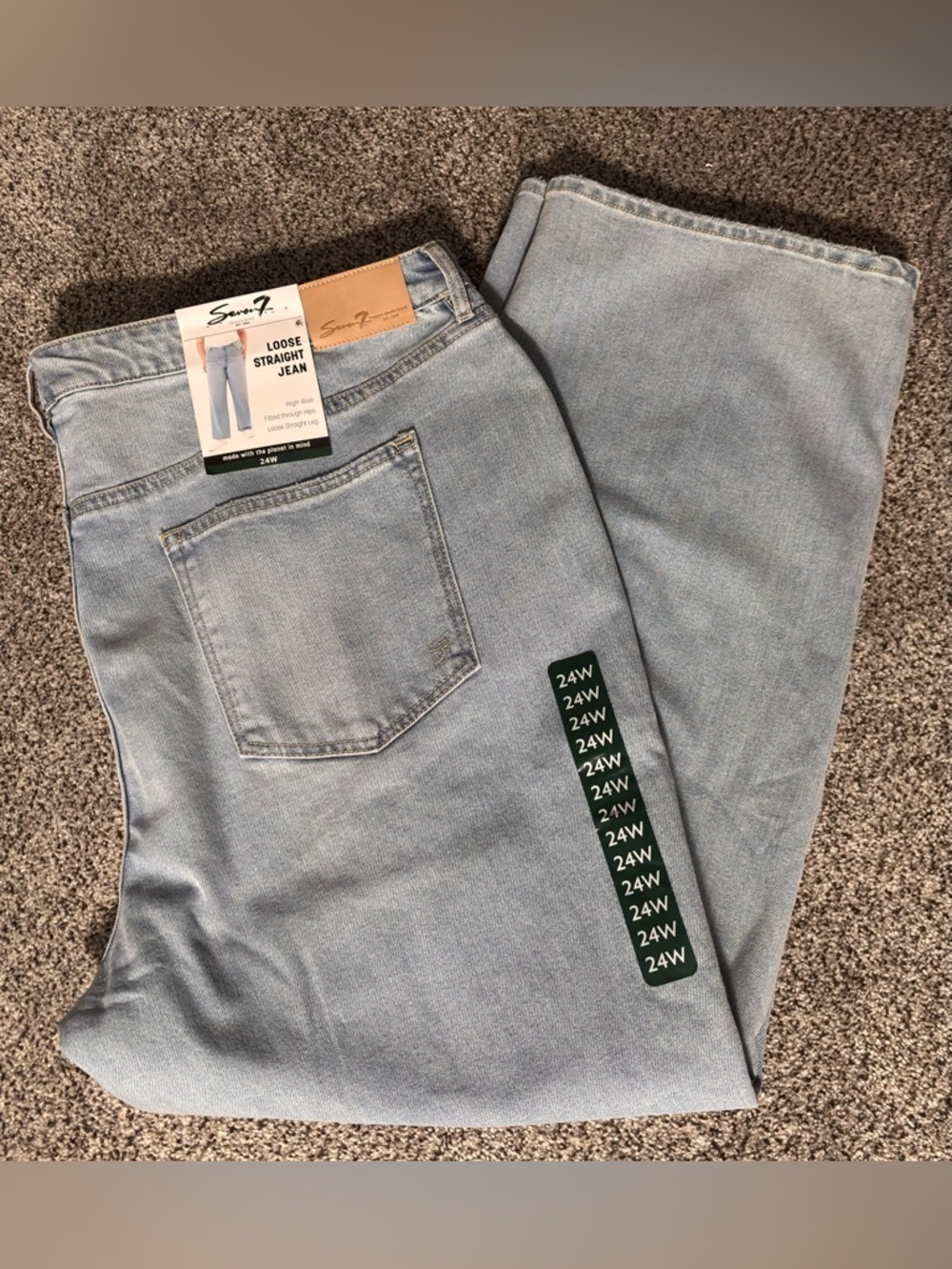 Seven7 Women's Plus High Rise Fitted Waist Loose Fit Straight Size 24W NWT